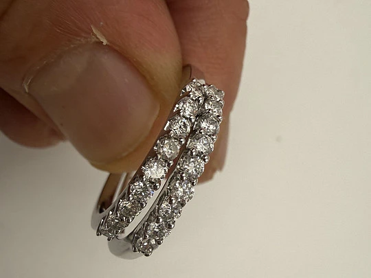 Pareja de alianzas. Oro blanco 18k y diamantes. Gemco Jewels. 2010
