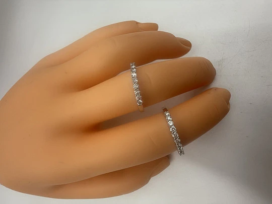 Pareja de alianzas. Oro blanco 18k y diamantes. Gemco Jewels. 2010