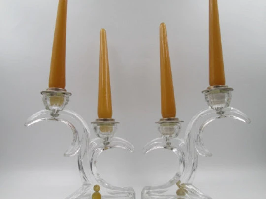 Pareja de candeleros figurativos en plata de ley y cristal de plomo. Alemania. 1960