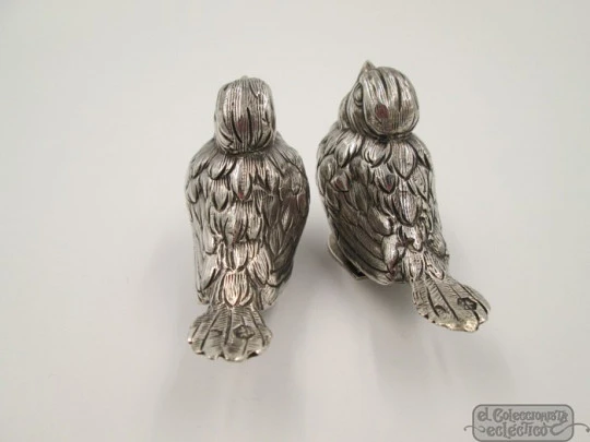 Pareja de saleros. Plata de ley. Años 50. España. Figuras de patos