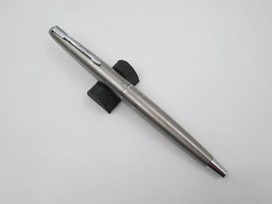 Parker 45 Flighter. Stainless steel and black plastic. 1970's. Aerometric system. Spain