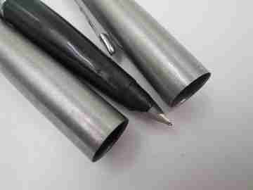 Parker 45 Flighter. Stainless steel and black plastic. 1970's. Aerometric system. Spain