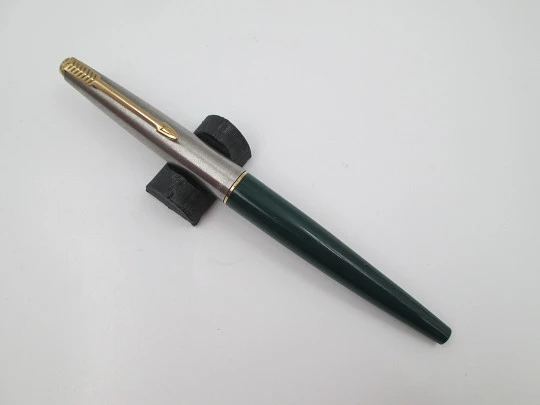 Parker 45 GT Acero inoxidable y chapados oro. Plástico verde. Aerométrica. 1960