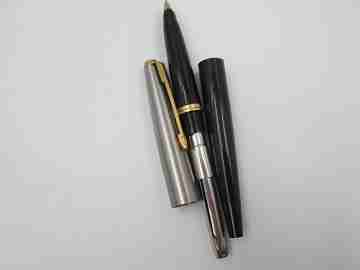 Parker 45 GT. Stainless steel & gold plated. Black plastic. 1960's. Aerometric. USA