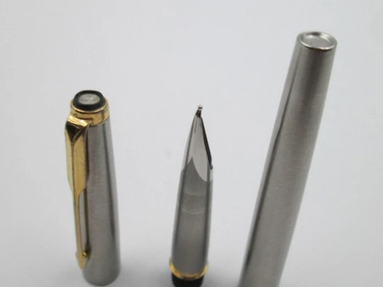 Parker 50 Falcon. Matte stainless steel & gold plated details. 1979. USA