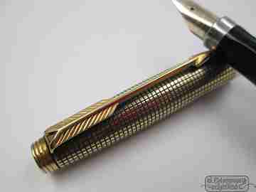 Parker 75 Cisele. Sterling silver vermeil. 1970's. 14K gold nib