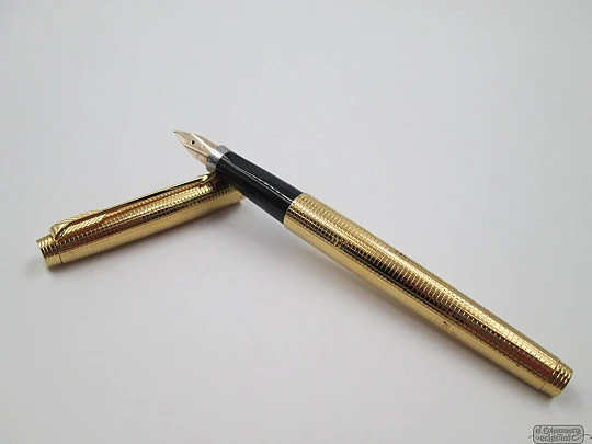 Parker 75 Custom Insignia. Gold filled & black plastic. 1968. Converter. 14k