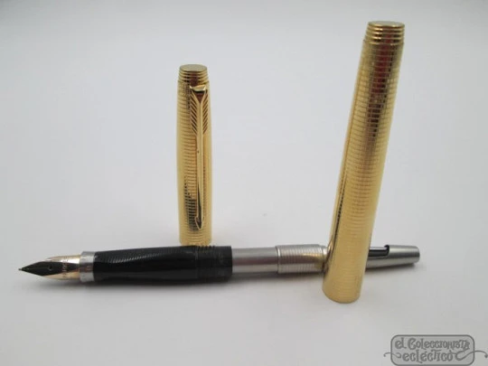 Parker 75 Custom Insignia. Gold filled & black plastic. 1968. Converter. 14k