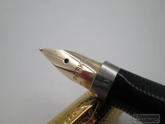 Parker 75 Custom Insignia. Gold filled & black plastic. 1968. Converter. 14k