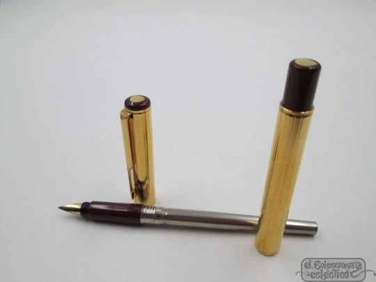 Parker 88 Place Vendome. 23k gold filled & garnet plastic. 1988. Converter