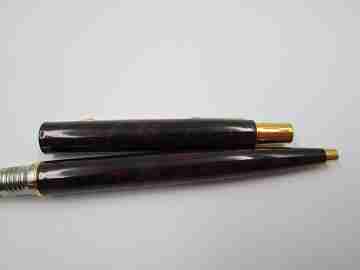 Parker Classic 180 Thuya ballpoint pen. Mottled brown lacquer and gold plated