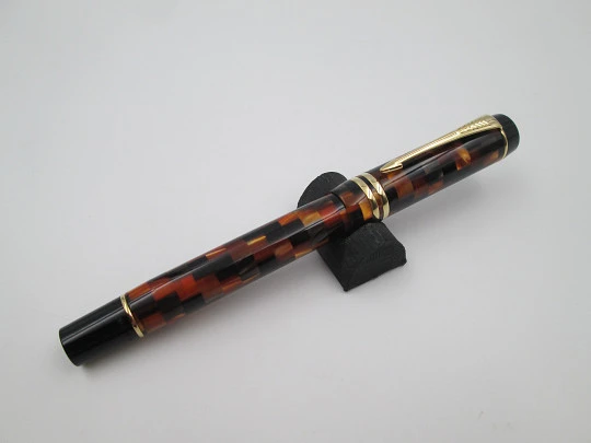 Parker Duofold Amber Check Centennial. Mosaic resin & gold plated. Box. 2006's