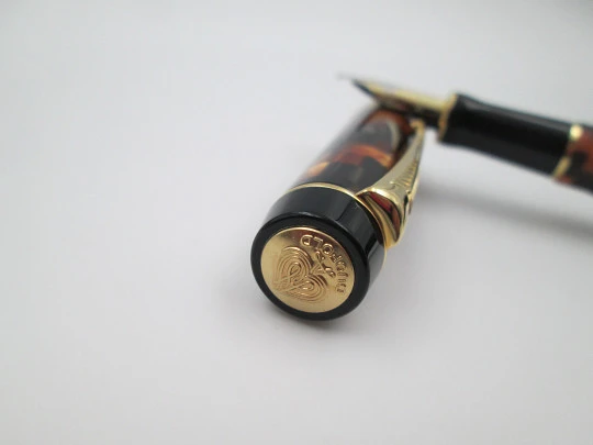 Parker Duofold Amber Check Centennial. Resina mosaico y detalles chapados. 2006