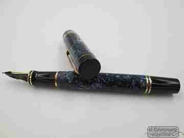 Parker Duofold Centennial. Azul mármol. Plumín 18 quilates. Años 90