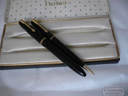 Parker Slimfold. Pen and pencil set. 1960's. Black plastic. Box. UK