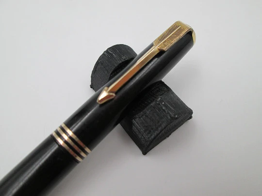 Parker Vacumatic mechanical pencil. Black plastic & gold plated. 1940's. USA