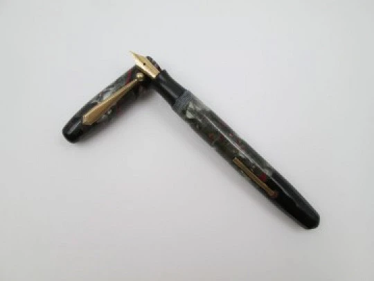 Parkette. Marble celluloid. Grey, black & red. 1930's. 14k gold nib. Lever