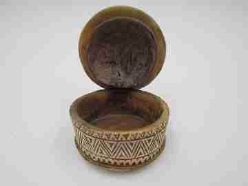 Pastoral box / Shepherd box. Carved bone. Adam and Eve temptation