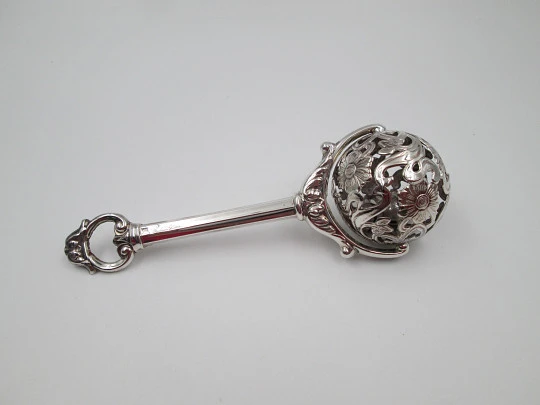 Pedro Duran baby rattle. 925 sterling silver. Flowers & vegetable motifs. Box. 1990's