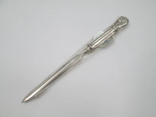 Pedro Duran desk letter opener. 925 sterling silver. Horse bust motif. 1990's. Spain