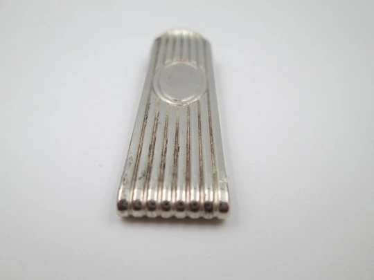Pedro Duran money clip. 925 sterling silver. Ribbed motifs and medallion. Spain. 1980's