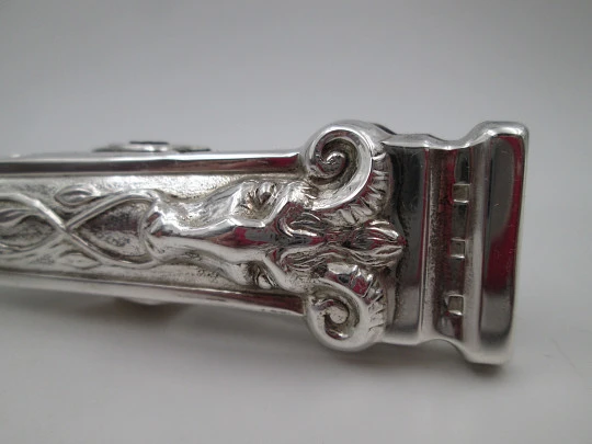 Pedro Duran ornate ice tongs. Sterling silver. Plant motifs, ram and claws. 1990's. Spain