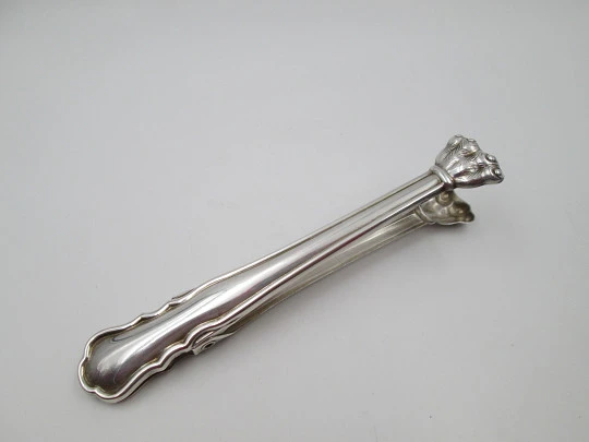 Pedro Duran ornate ice tongs. Sterling silver. Ribbed design and claws. 1980's. Spain