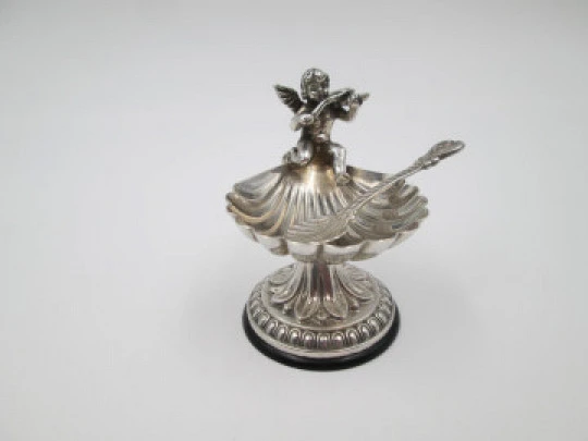 Pedro Durán salt shaker / sugar bowl. Shell with cherub. 925 sterling silver. 1980's