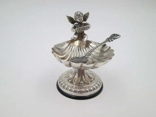 Pedro Durán salt shaker / sugar bowl. Shell with cherub. 925 sterling silver. 1980's