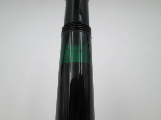 Pelikan Classic M200 fountain pen. Black resin. 24k gold plated details. Piston filler