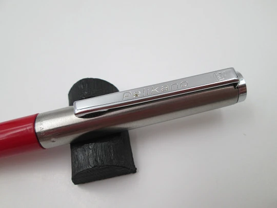 Pelikan Pelikano P450 fountain pen. Stainless steel & red plastic. Cartridge. Box. 1980's