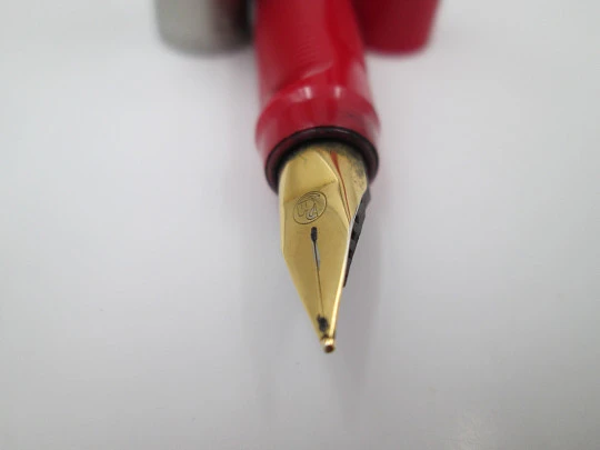 Pelikan Pelikano P450 fountain pen. Stainless steel & red plastic. Cartridge. Box. 1980's