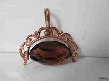 Pendant pocket watch chain. 9 karat gold and amber stone