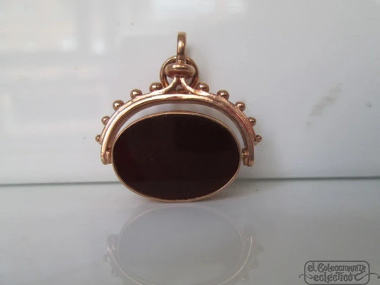 Pendant pocket watch chain. 9 karat gold and bicolor stone