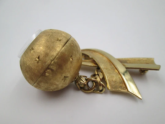 Pendant watch Gessner. Gold plated. Ball & loop brooch. 1960's. Manual wind