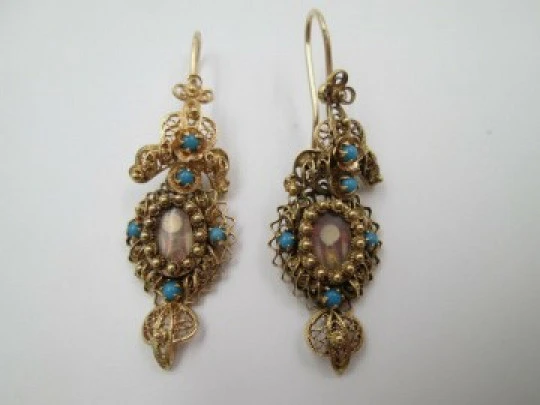 Pendientes filigrana mujer. Oro 18 quilates y turquesas. Relicario. 1910