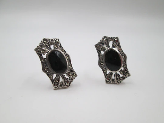 Pendientes mujer estilo art decó. Plata ley. Marquesitas y piedras negras. Cierre ballesta Pendientes mujer estilo art decó. Plata ley. Marquesitas y piedras negras. Cierre ballesta