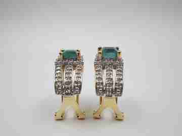 Pendientes mujer. Esmeraldas y diamantes. Oro amarillo y blanco 18k