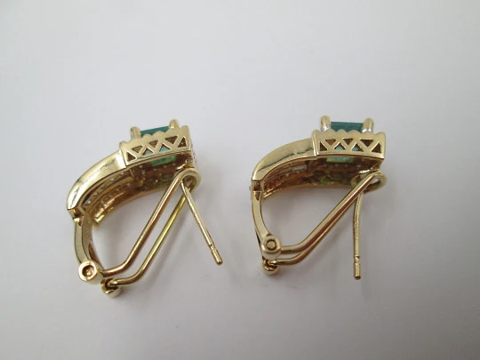 Pendientes mujer. Esmeraldas y diamantes. Oro amarillo y blanco 18k