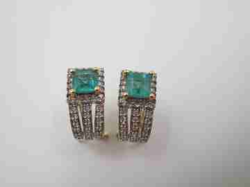 Pendientes mujer. Esmeraldas y diamantes. Oro amarillo y blanco 18k