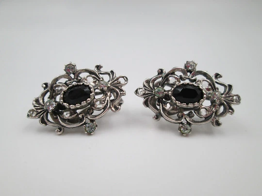 Pendientes para mujer. Plata ley 925. Gemas blancas y negras. Cierre de clip. 1980