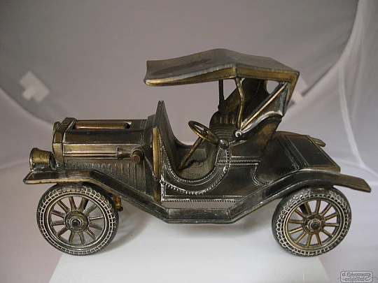 Petrol table lighter. Ford Model T miniature car. 1960's. Japan