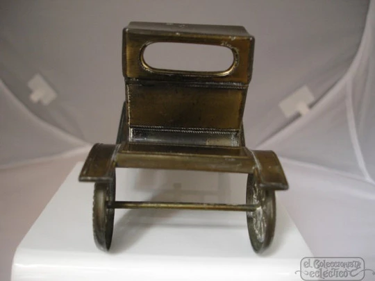 Petrol table lighter. Ford Model T miniature car. 1960's. Japan