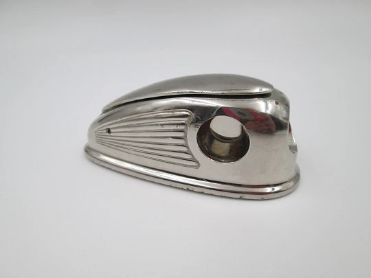 Pfeilring Solingen art deco cigar cutter. Silver plated metal. Ribbed motifs. 1930's. Germany