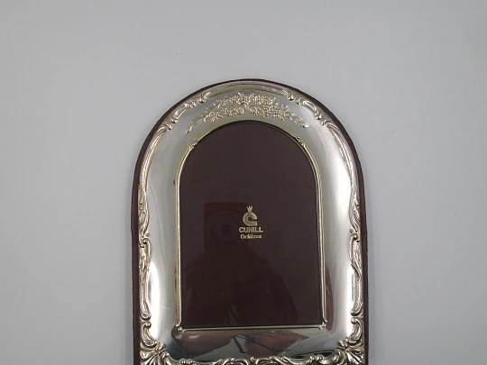 Photo frame. Sterling silver. Scrolls & floral motifs. Cunill Goldsmiths