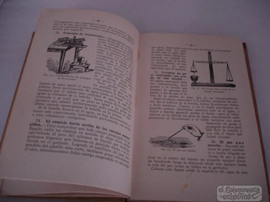 Physics and chemistry. 1942. Joaquín Pla Cargol. 255 pages