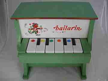 Piano infantil Bailarín. Madera. Motivo payaso. Valencia. 1950
