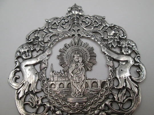 Pila benditera Nuestra Señora del Pilar. Plata de ley 925. España. Años 80