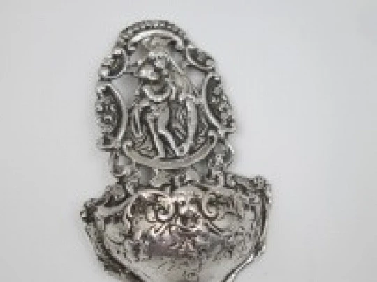 Pila benditera Virgen con Niño. Plata de ley 925. España. Años 70