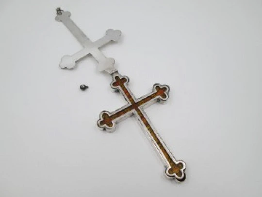 Pilgrim's cross with reliquary. Silver plated metal. Spain. 1940's